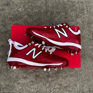 New Balance Men's 4040 V5 TPU Molded & Metal Baseball Cleats Maroon/White